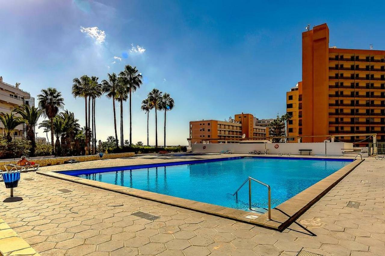 Beach And Pool In Playa De Las Americas Apartment Exterior photo